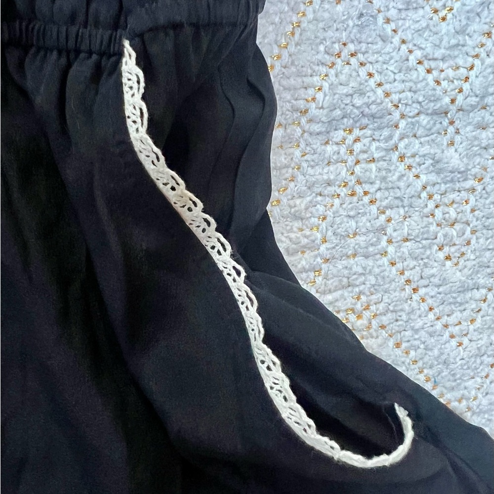 Boutique Ruffled Romper - Picture 4 of 5